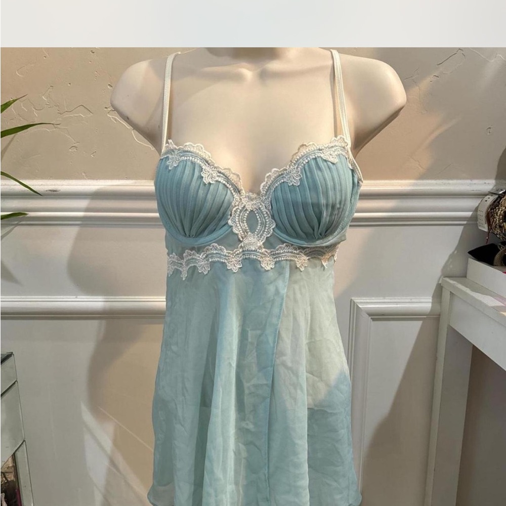 Linea Donatella Light Blue Lace Chemise